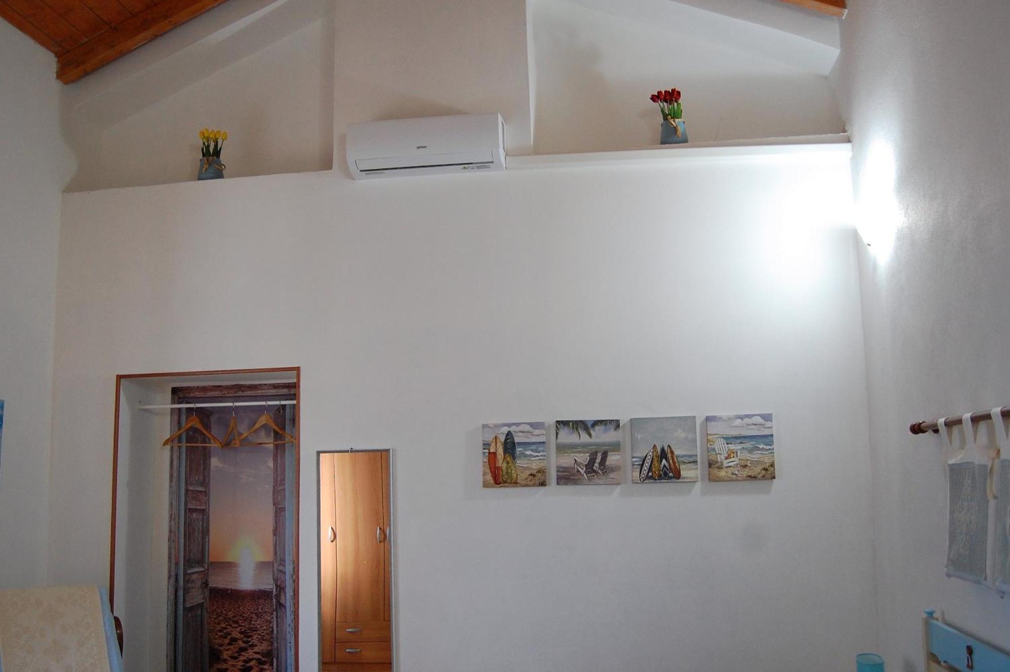 Il Rifugio Del Vecchio Bandito Iglesias Exterior foto